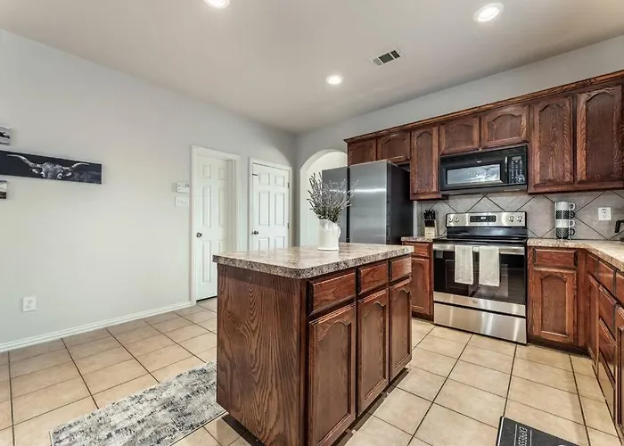 Holiday home Your Western Comfort Near Stadiums & Downtown Fort Worth