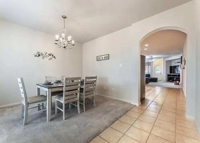Your Western Comfort Near Stadiums & Downtown * Fort Worth